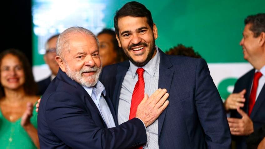 Lula pede ao STF suspensão de ações de aposentados contra a União