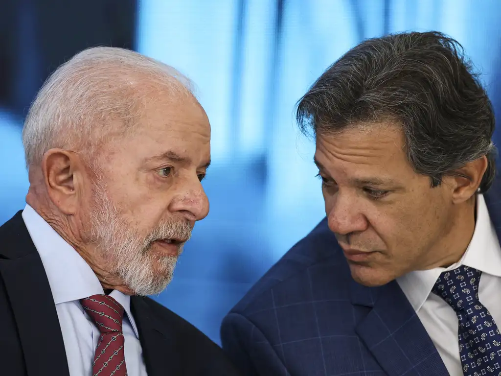 Congresso revoga reajuste do IOF e governo revê projeções fiscais