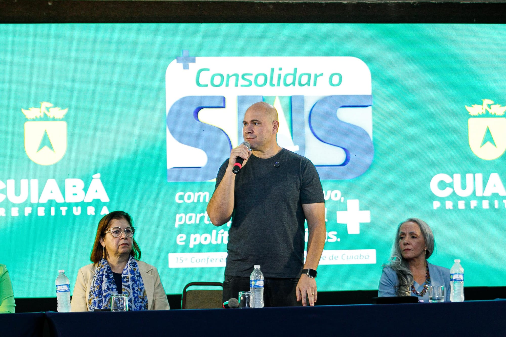 Conferência Municipal de Saúde debate políticas públicas e marca despedida da secretária Lúcia Helena