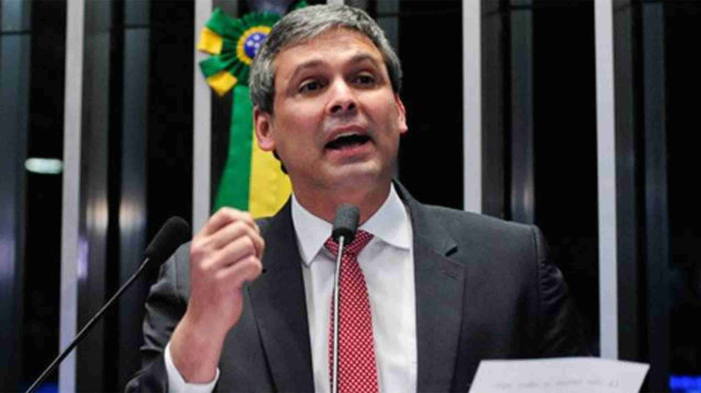 PL aciona Conselho de Ética contra Lindbergh por abuso de autoridade