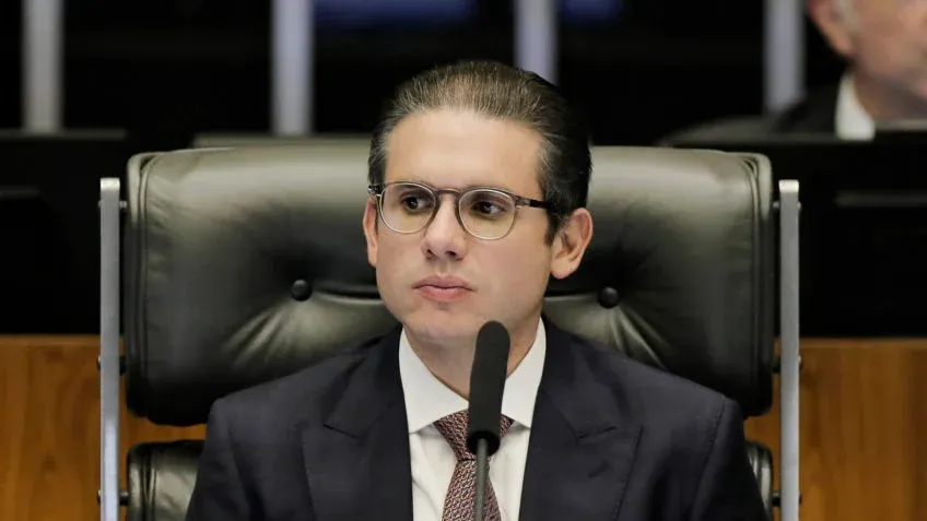 Motta considera Nikolas Ferreira na relatoria da CPI do INSS