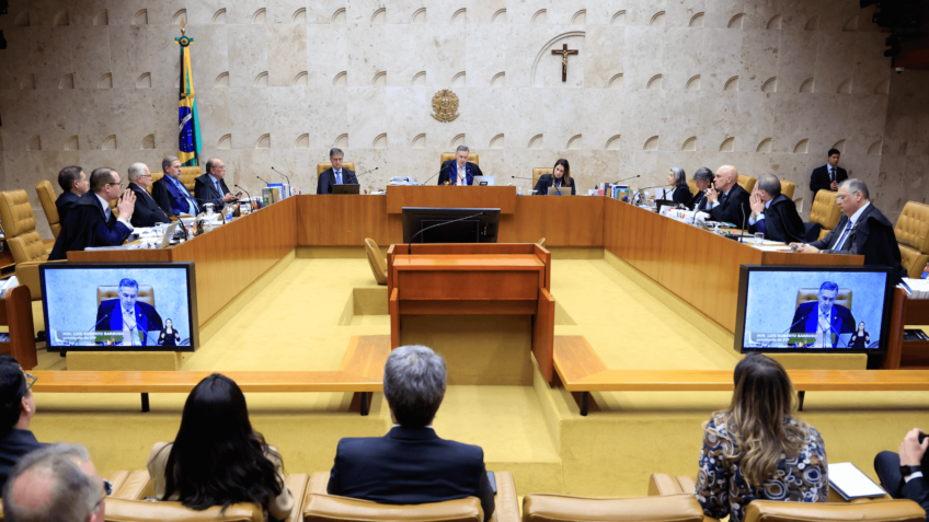 Pedidos de impeachment contra ministros do STF chegam a 70