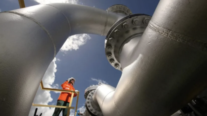 Petrobras anuncia nova queda no preço do gás, mas custos seguem elevados