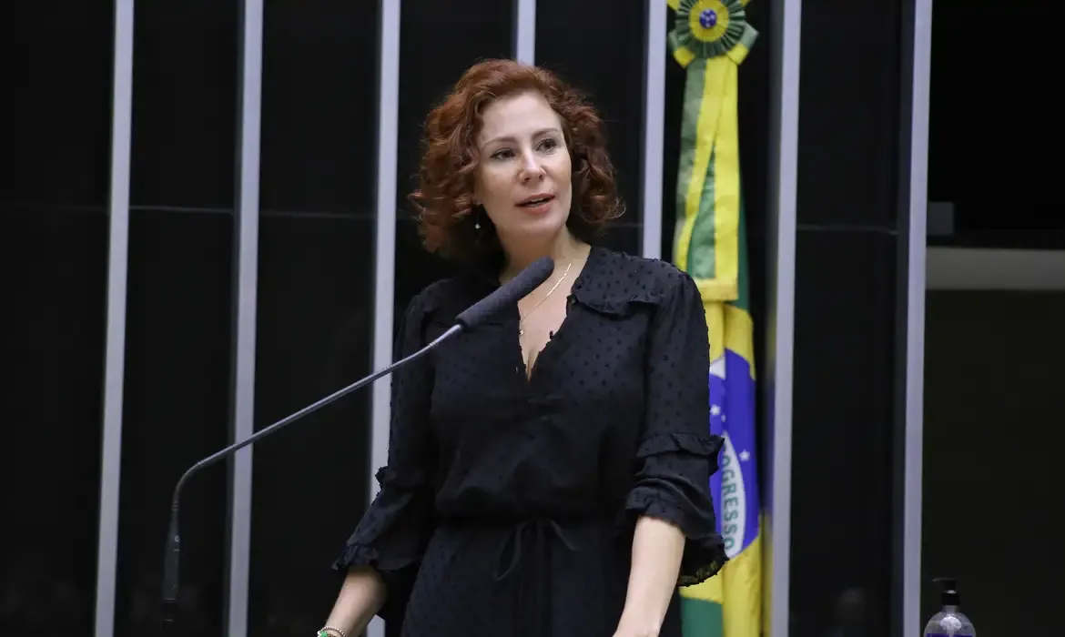 Zambelli é detida na Itália após pedido de extradição do Brasil