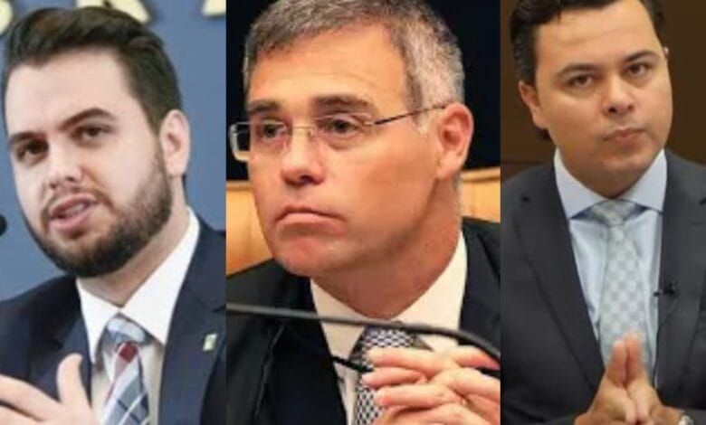 Defesa de Filipe Martins aciona STF e pede suspensão de processo
