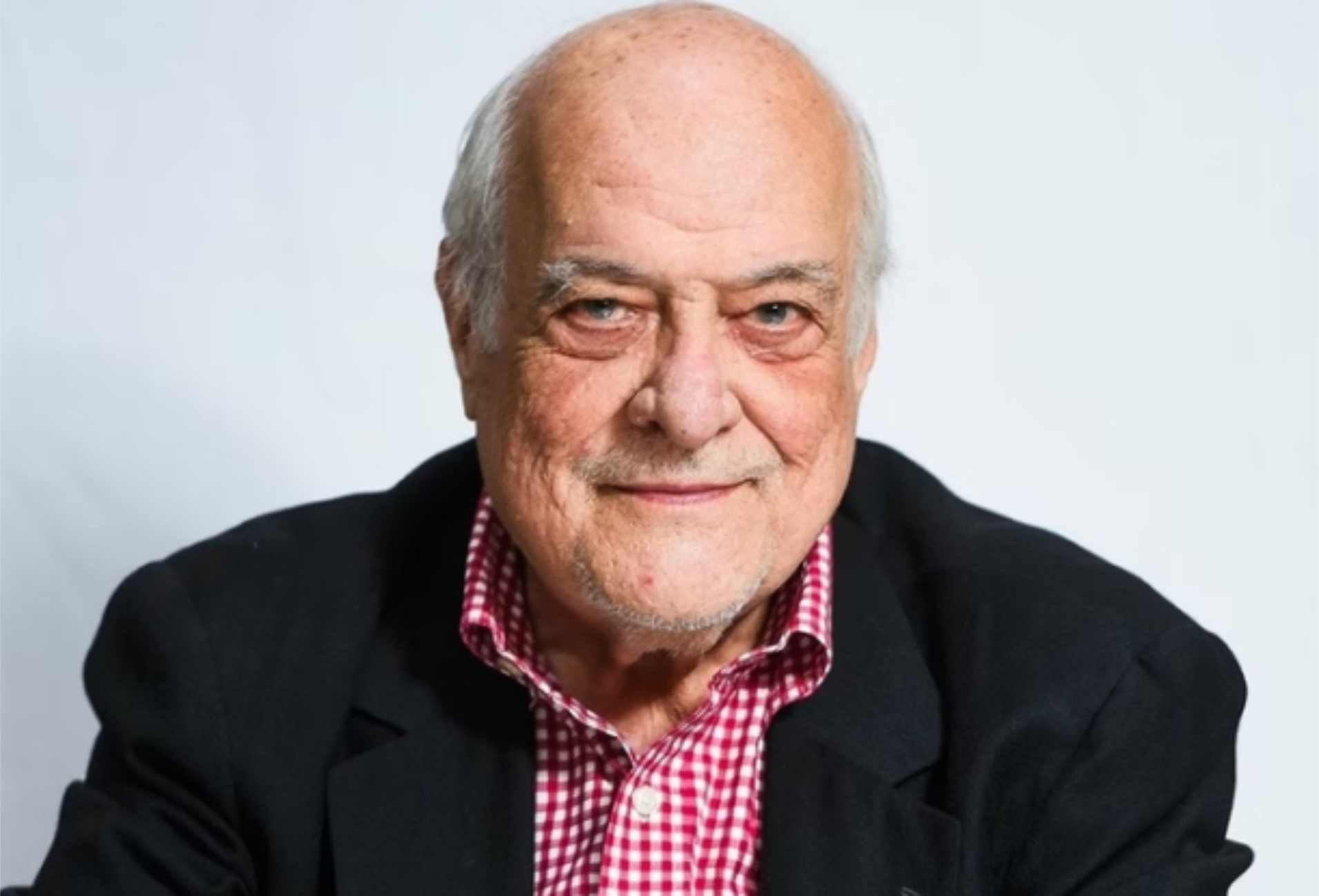 Morre J. R. Guzzo, ícone do jornalismo conservador, aos 82 anos