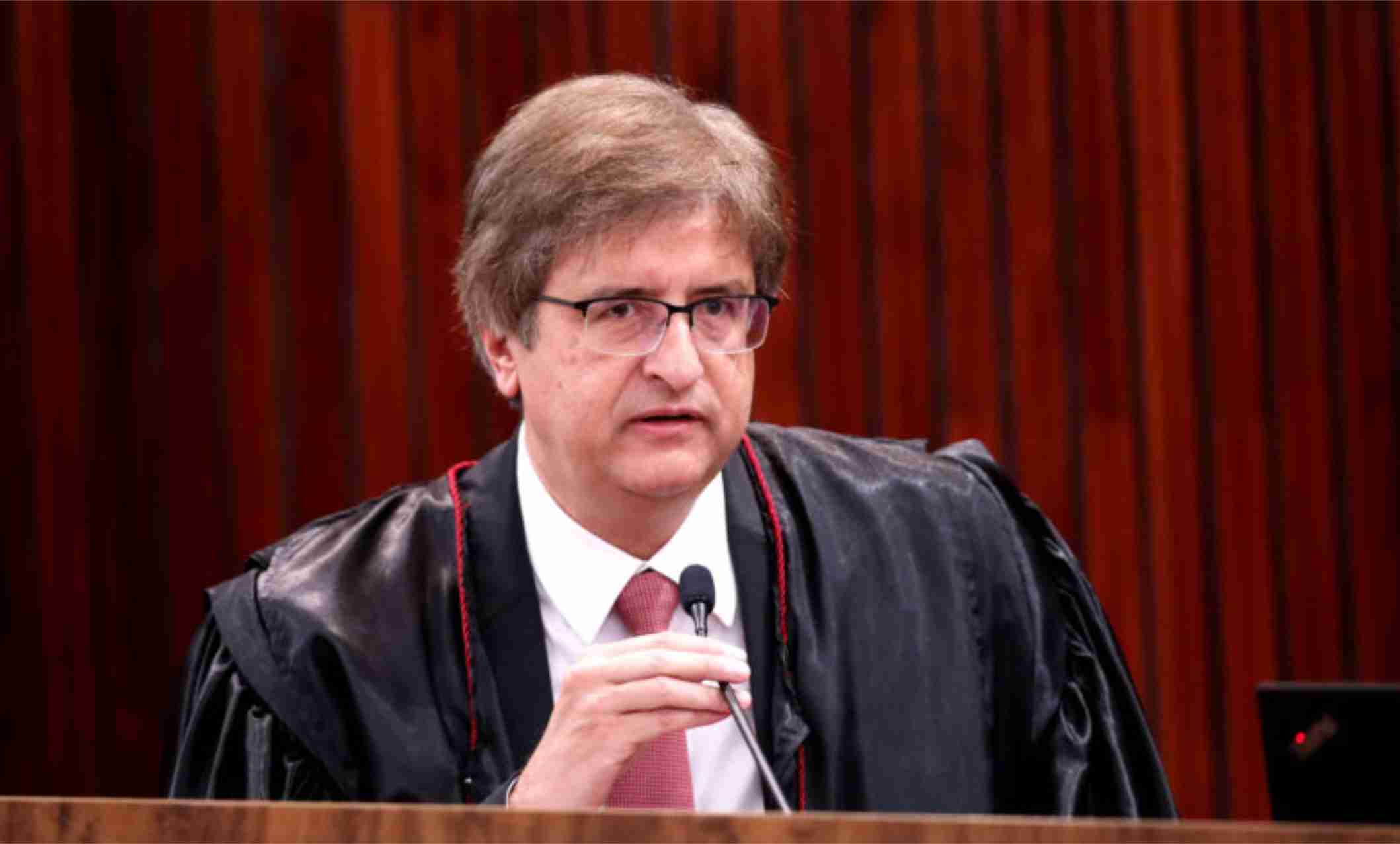 PGR pede reforço de vigilância sobre Bolsonaro, mas ação é questionada