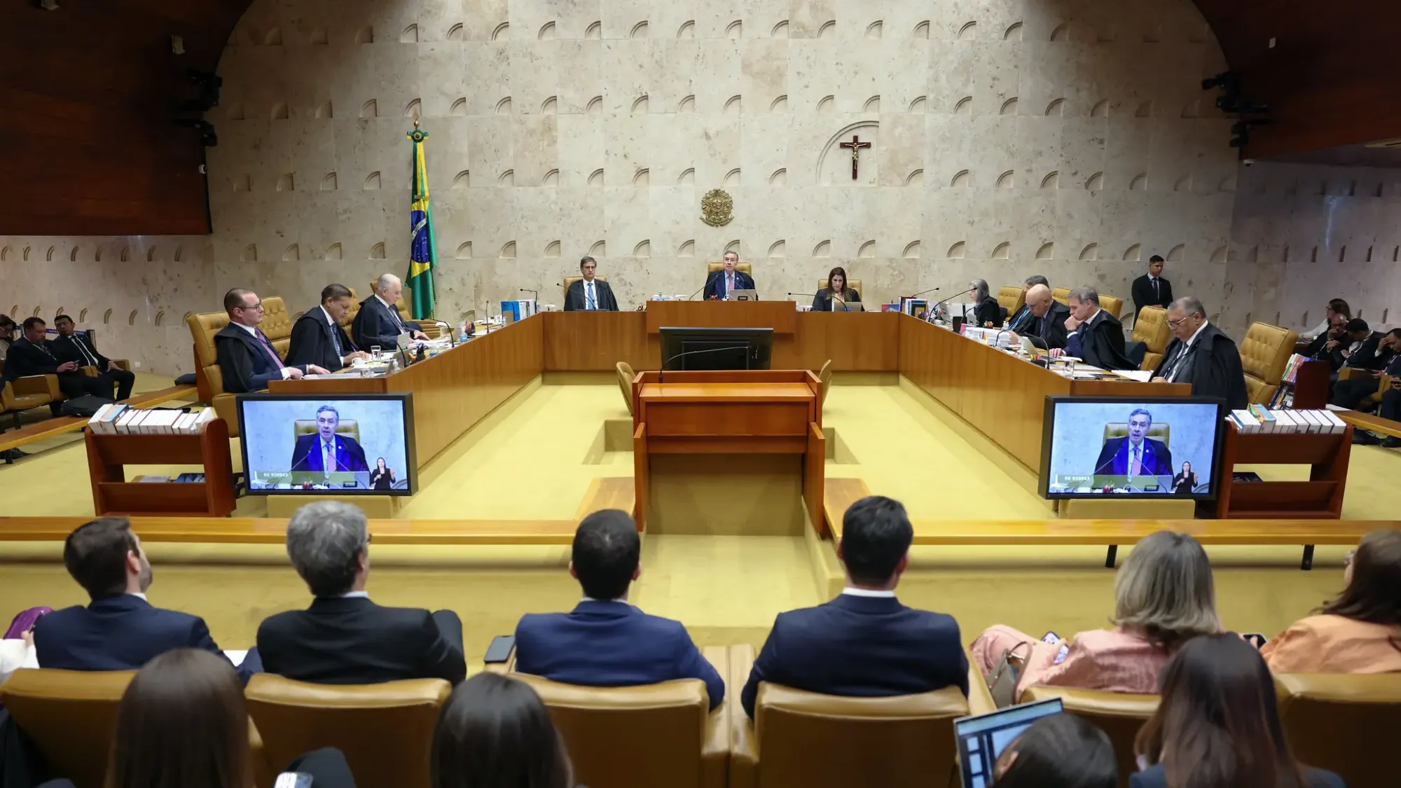 Como ministros do STF referendaram medidas de censura e perseguição política