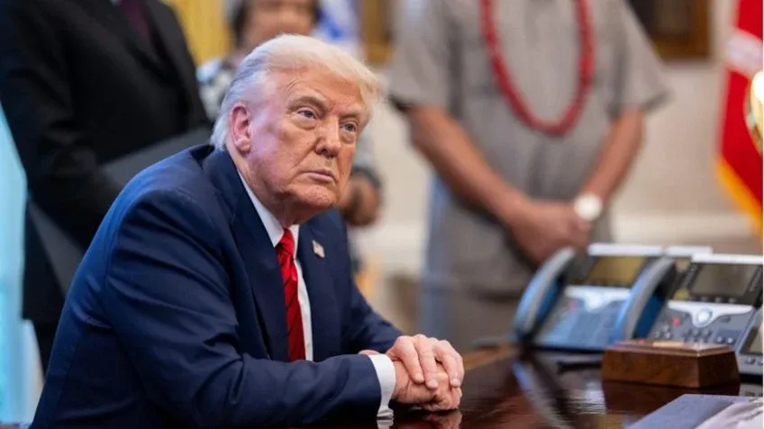 Tarifas em disputa: Justiça questiona medidas, mas Trump garante continuidade de sua estratégia para proteger a indústria e a segurança nacional dos EUA