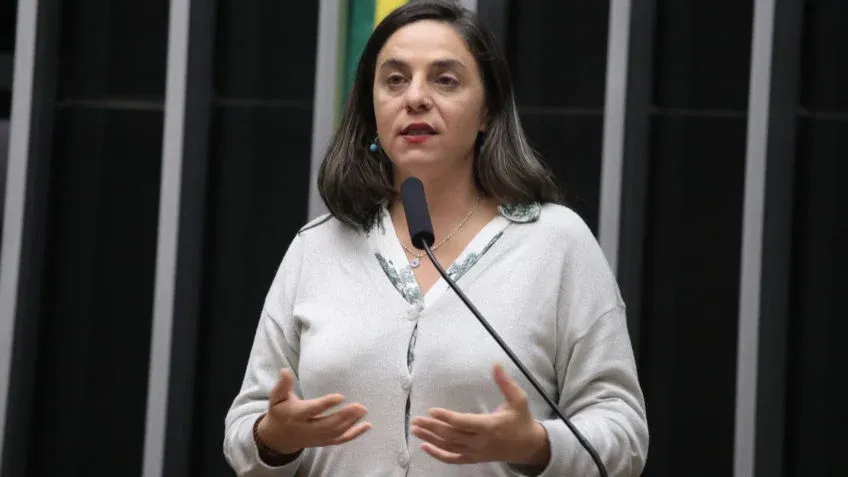 Lei Magnitsky é essencial para combater abusos; projeto da deputada Fernanda Melchionna põe soberania em risco