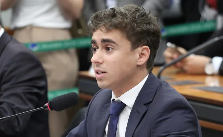 Fim da aprovação automática nas escolas avança na Câmara