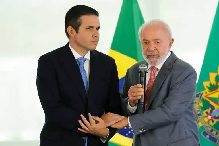Lula se reúne com líderes do Republicanos em almoço em Brasília