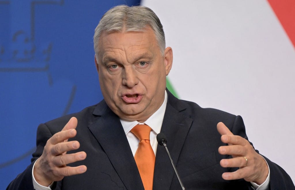 Orbán seguirá Trump e classificará Antifa como organização terrorista na Hungria