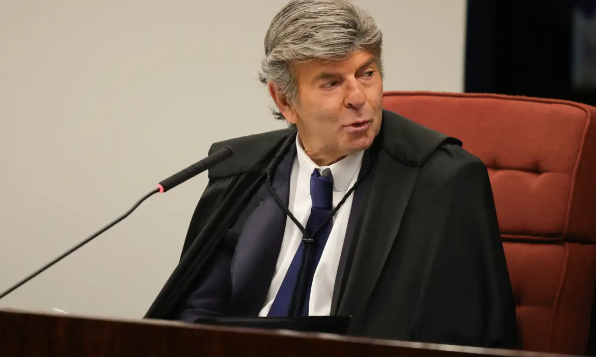 Fux contesta julgamento de Bolsonaro pela 1ª Turma do STF