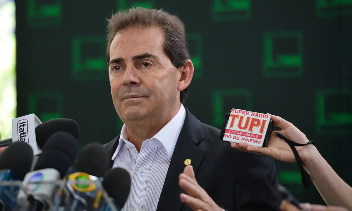 Relator descarta anistia total e propõe redução de penas aos presos do 8/1