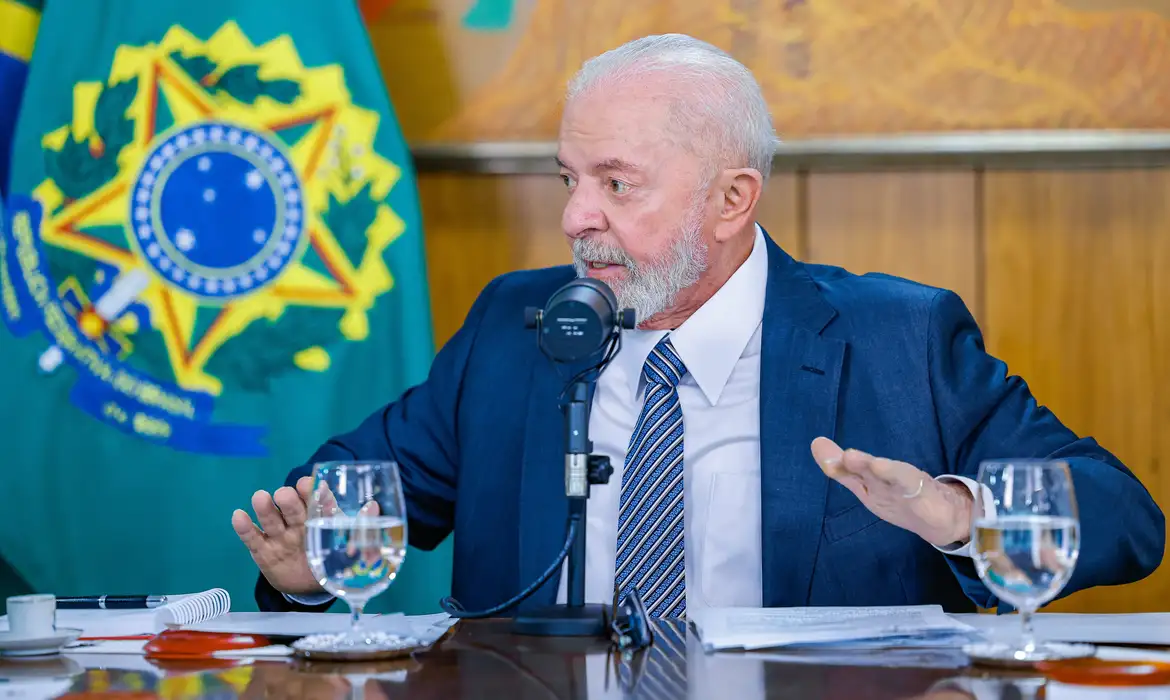 Lula reduz prazo de regulamentação do PL da Adultização para 6 meses