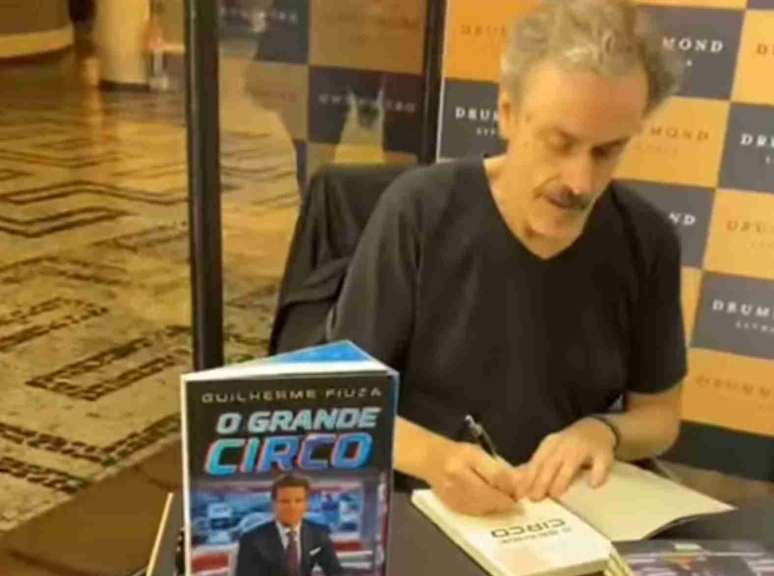 Fiuza lança 'O grande circo' e revela acrobacias da imprensa