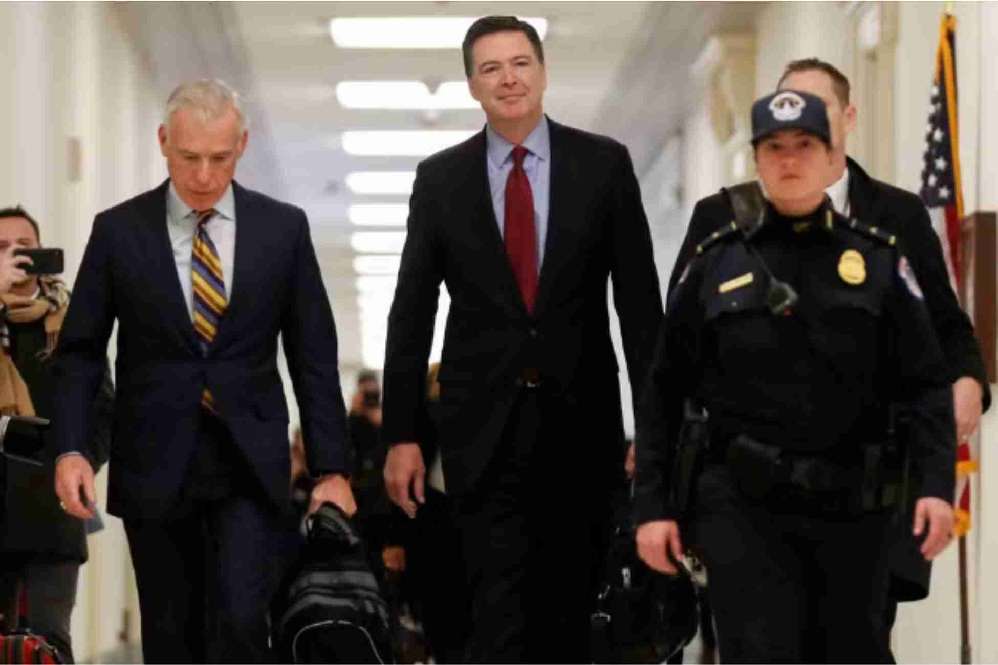 Ex-diretor do FBI James Comey é indiciado por declarações falsas