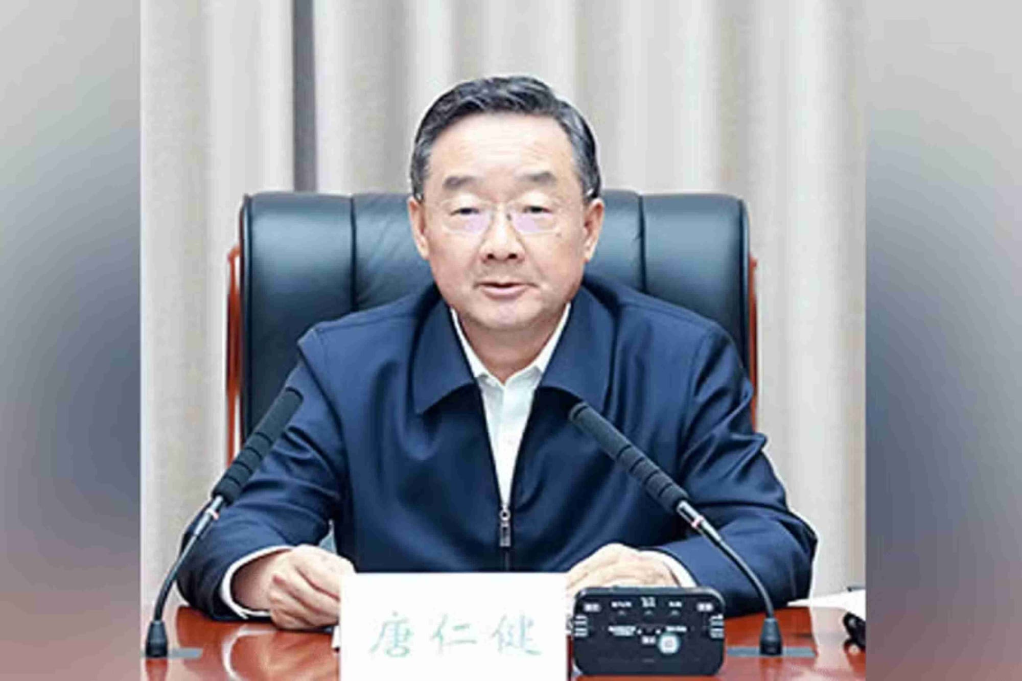 China condena ex-ministro à morte por receber propina