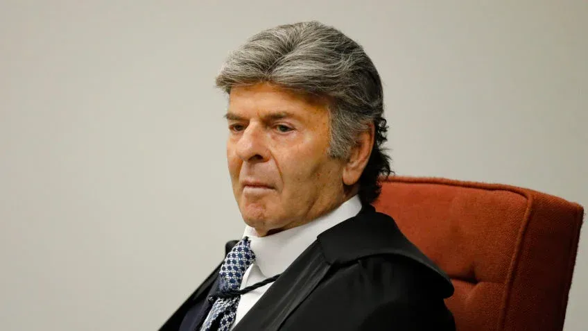 Fux defende anulação do processo contra Bolsonaro