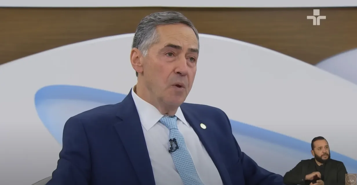 Barroso relativiza penas do 8/1 e ameaça Congresso ao falar da PEC das Prerrogativas
