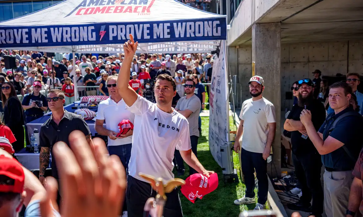 Jornalista petista comemora morte de Charlie Kirk e gera revolta