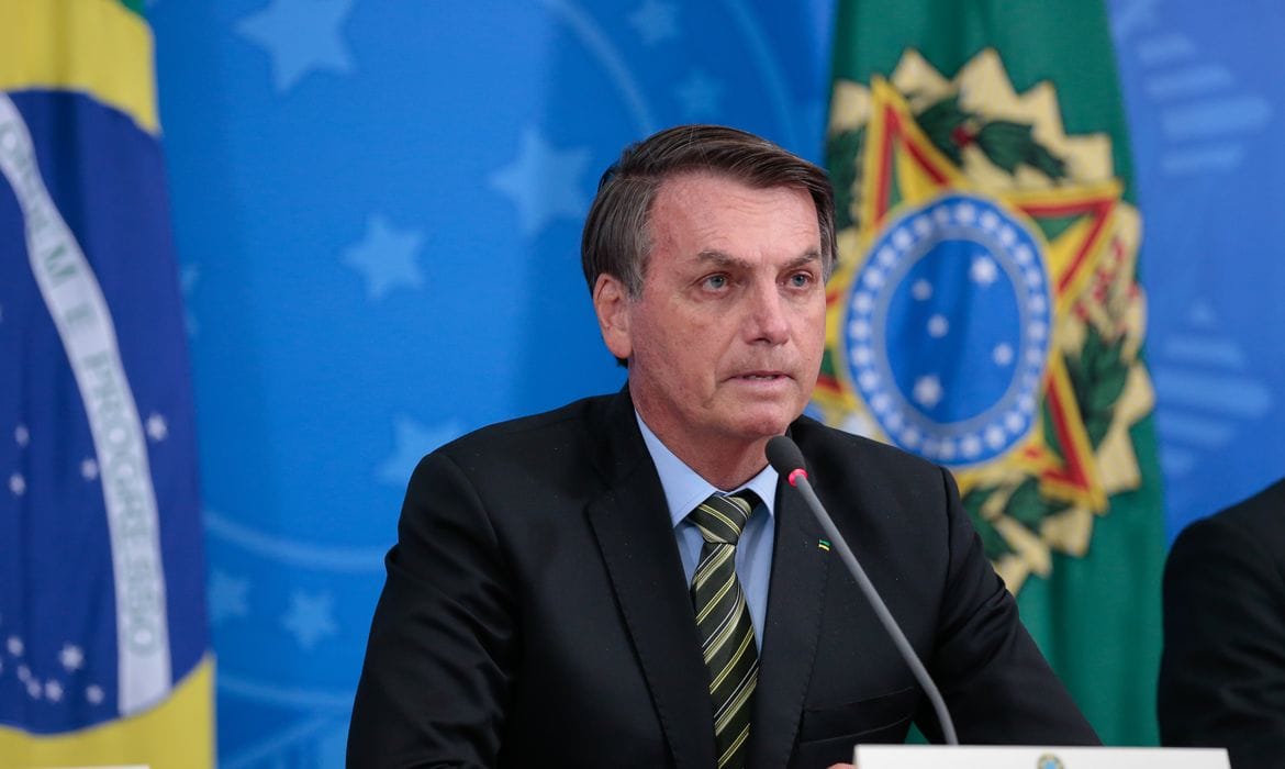 Bolsonaro prioriza saúde e avalia alternativas para manter prisão domiciliar