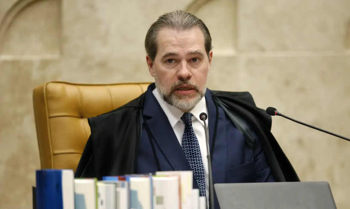 STF pressiona Câmara sobre PEC que amplia blindagem parlamentar