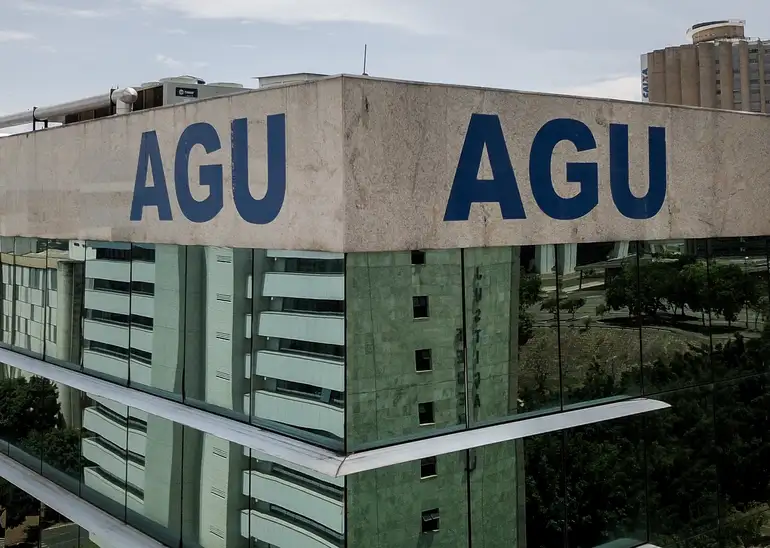 Câmara cobra AGU sobre possível defesa de Moraes nos EUA