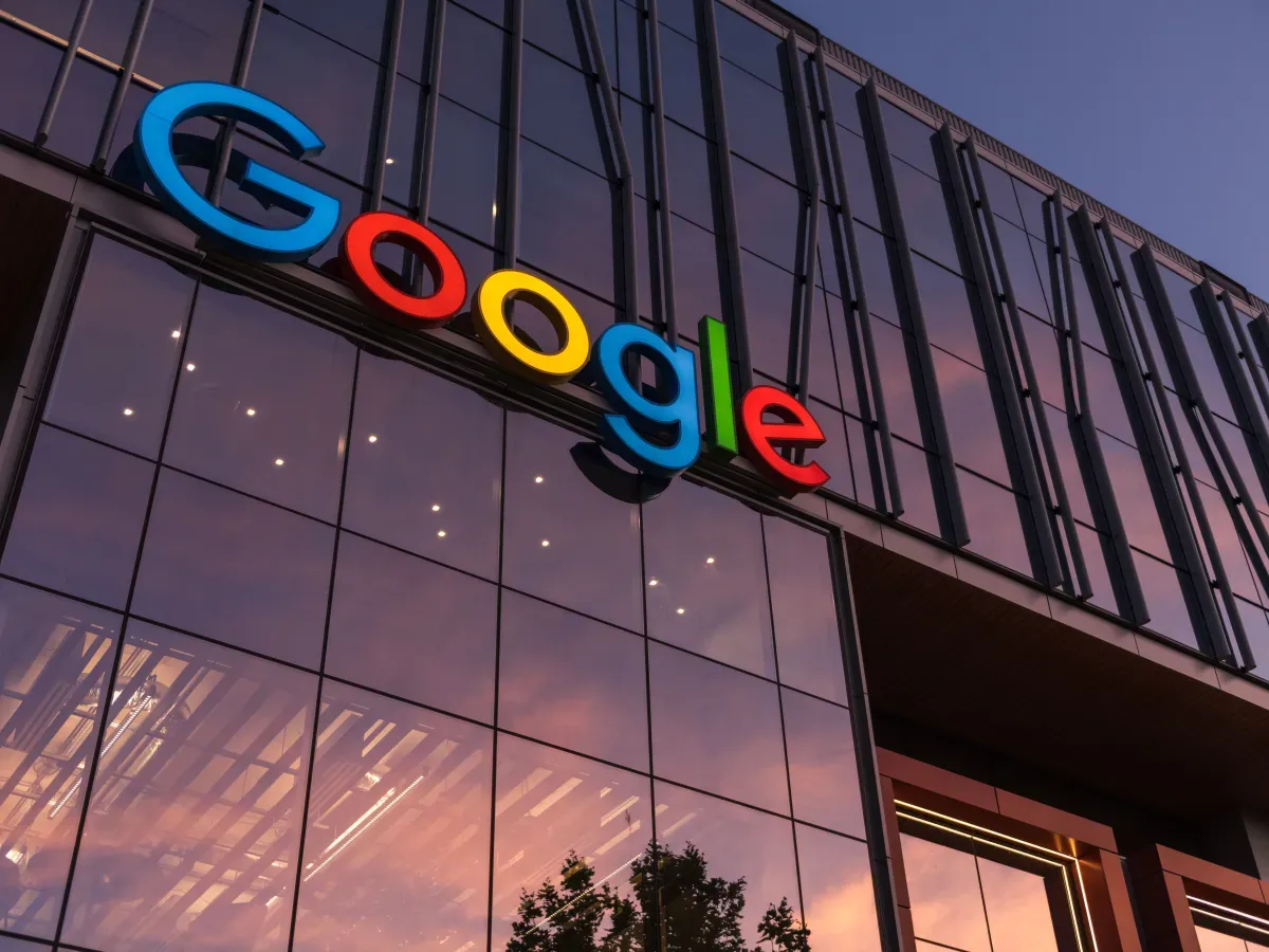 Google expõe pressão de Biden e admite censura política