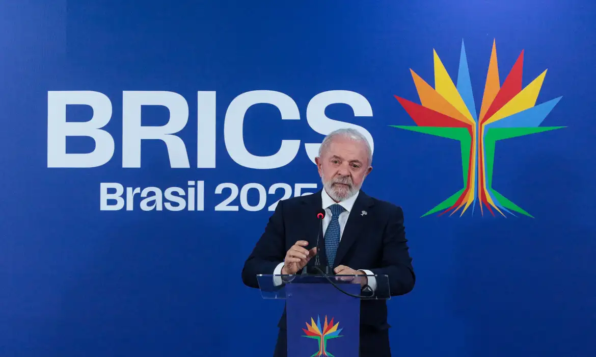 Lula força narrativa de 'vítimas' em cúpula do Brics