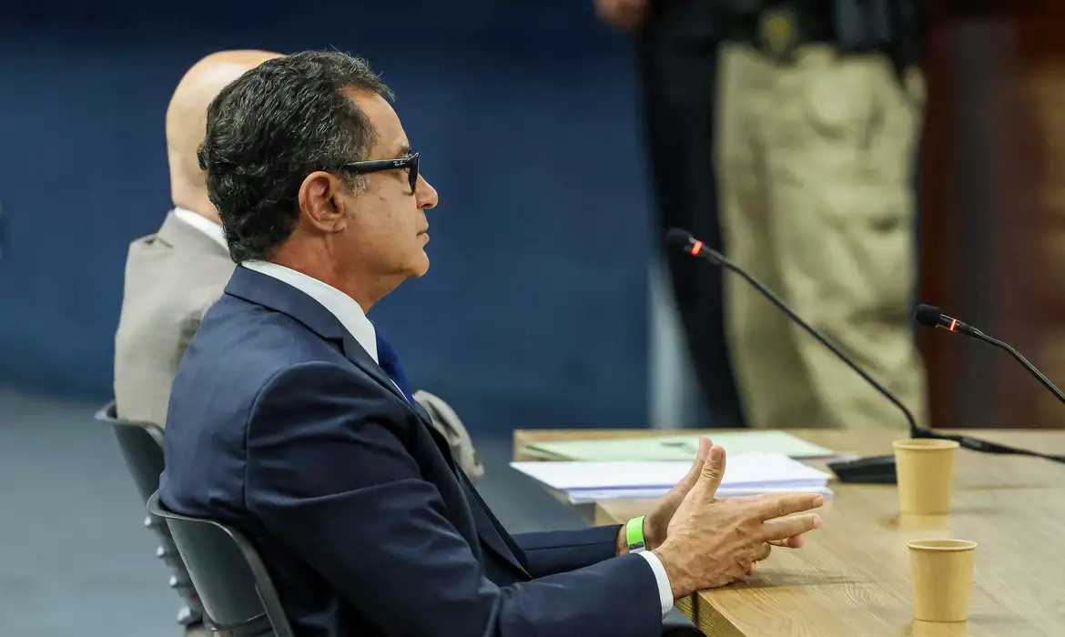Almirante Garnier é condenado a 24 Anos por suposta tentativa de golpe