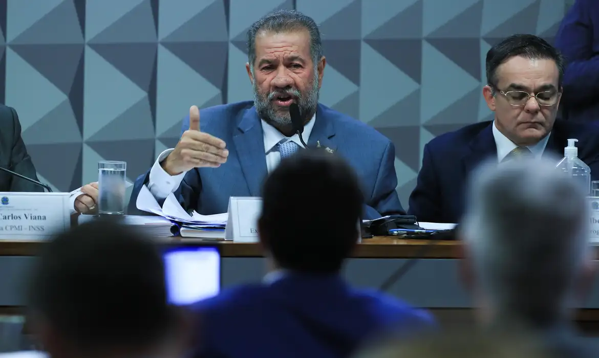 Ex-ministros Lupi e Oliveira escapam de quebra de sigilo na CPMI do INSS