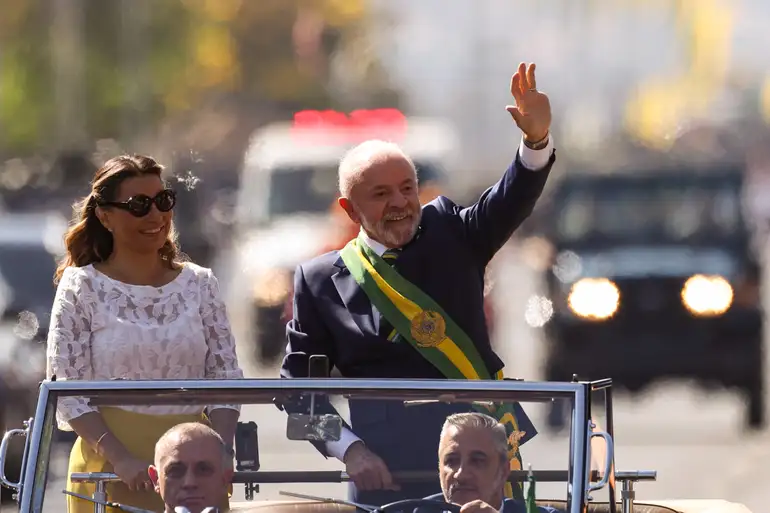 Desfile de 7 de Setembro em Brasília sofre esvaziamento e ausência de ministros do STF