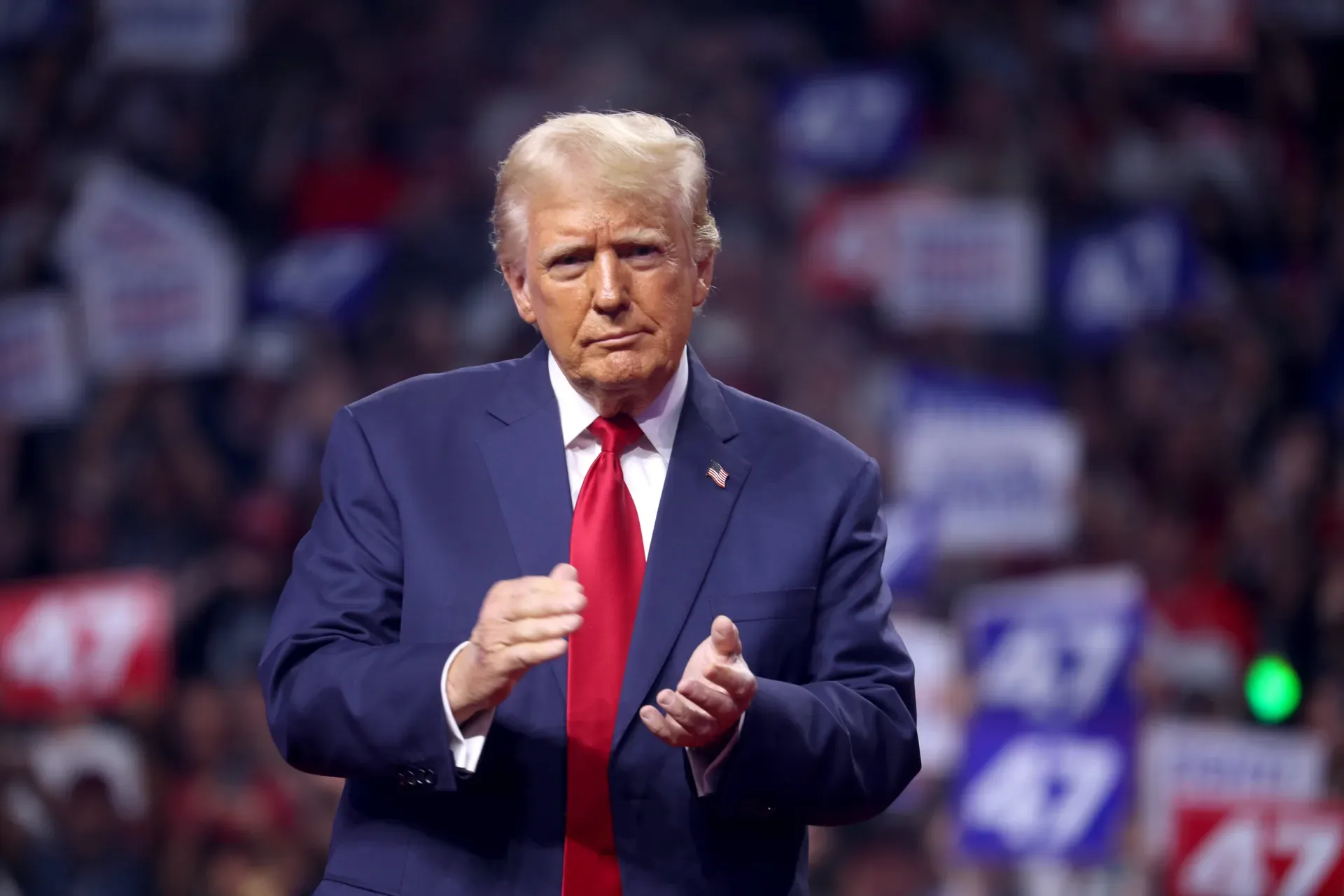 Trump denuncia agentes federais como provocadores no 6/1