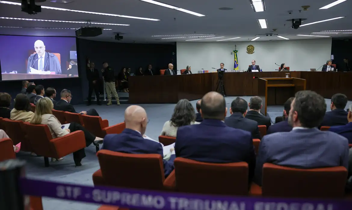 STF encerra ação contra Mauro Cid; defesa busca reconhecimento de pena já cumprida