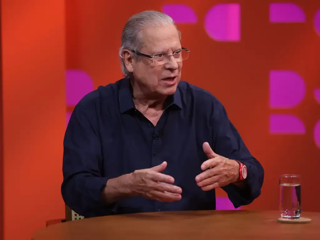 José Dirceu admite que Bolsonaro não tem condições de ir para prisão comum