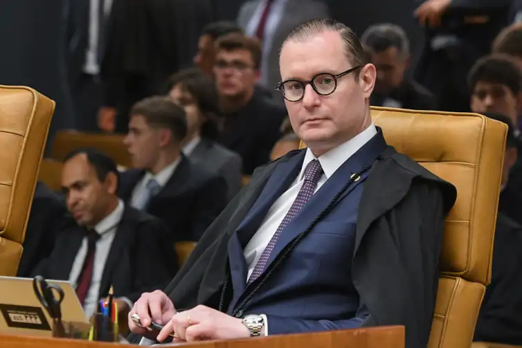 Zanin reage à derrota do governo e pauta ação sobre desoneração de R$ 20 bilhões