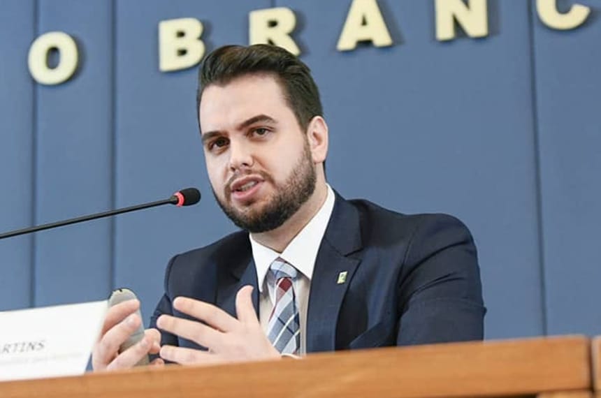 Defesa de Filipe Martins questiona provas apresentadas após instrução