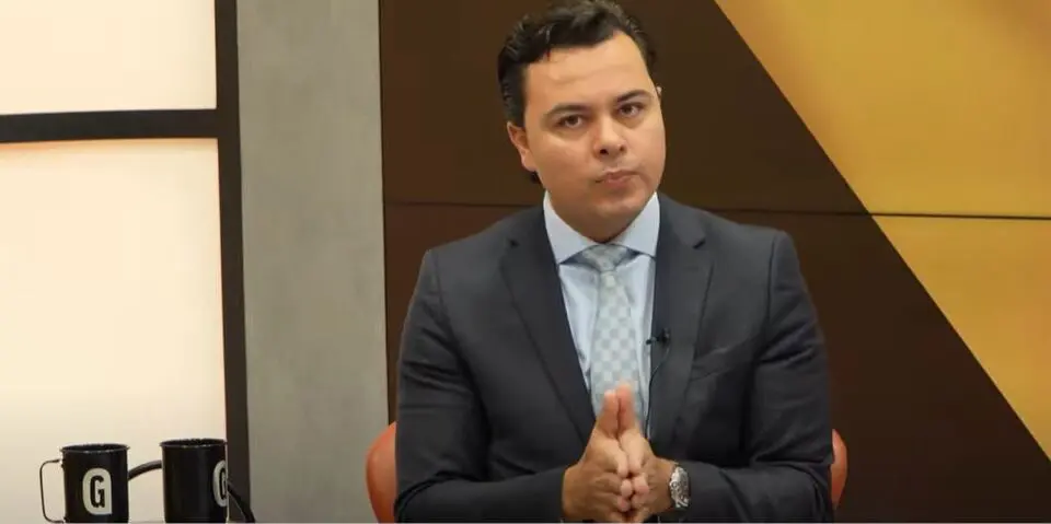 Defesa de Filipe Martins acusa PGR de usar documento falso em alegações finais