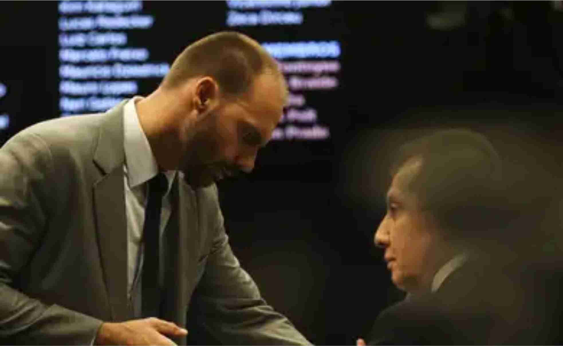 Eduardo Bolsonaro articula sanções Magnitsky contra ministros do STF e delegado da PF