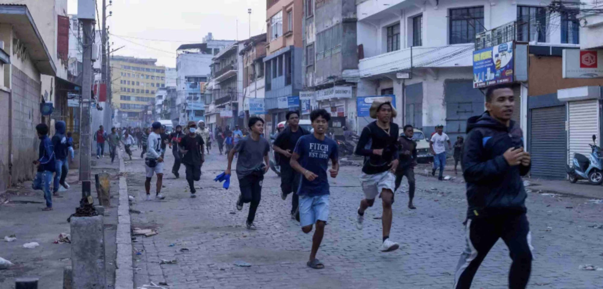 Jovens de Madagascar desafiam regime de Rajoelina em onda de protestos contra corrupção
