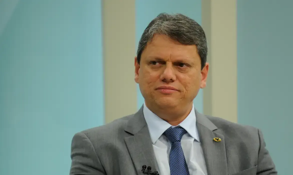 Tarcísio manda recado a Lula após Nobel da Paz