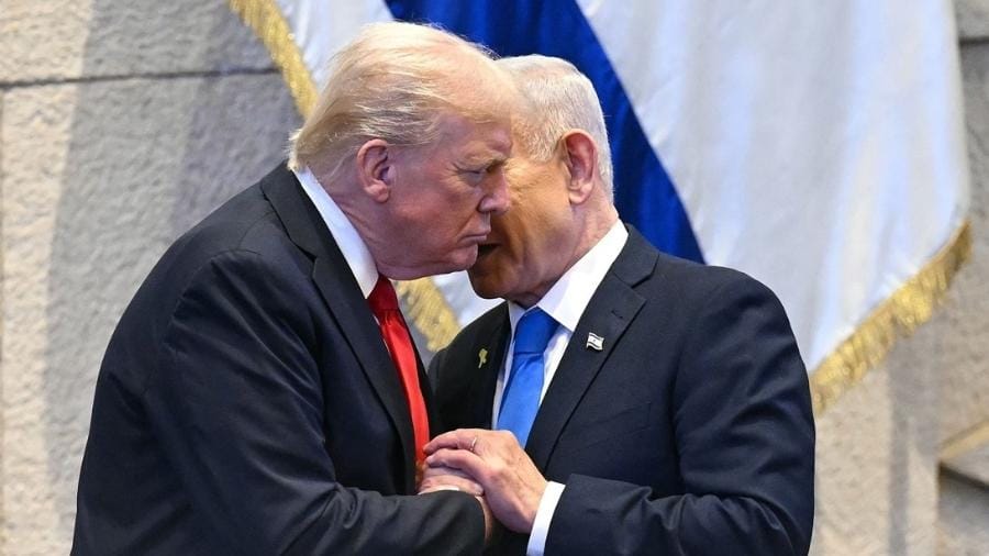 Israel recebe últimos reféns vivos de Gaza enquanto Trump chega à região