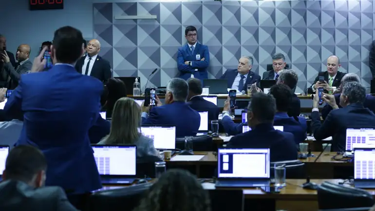 Assessor da Conafer admite receber “um troco” em esquema investigado pela CPMI do INSS