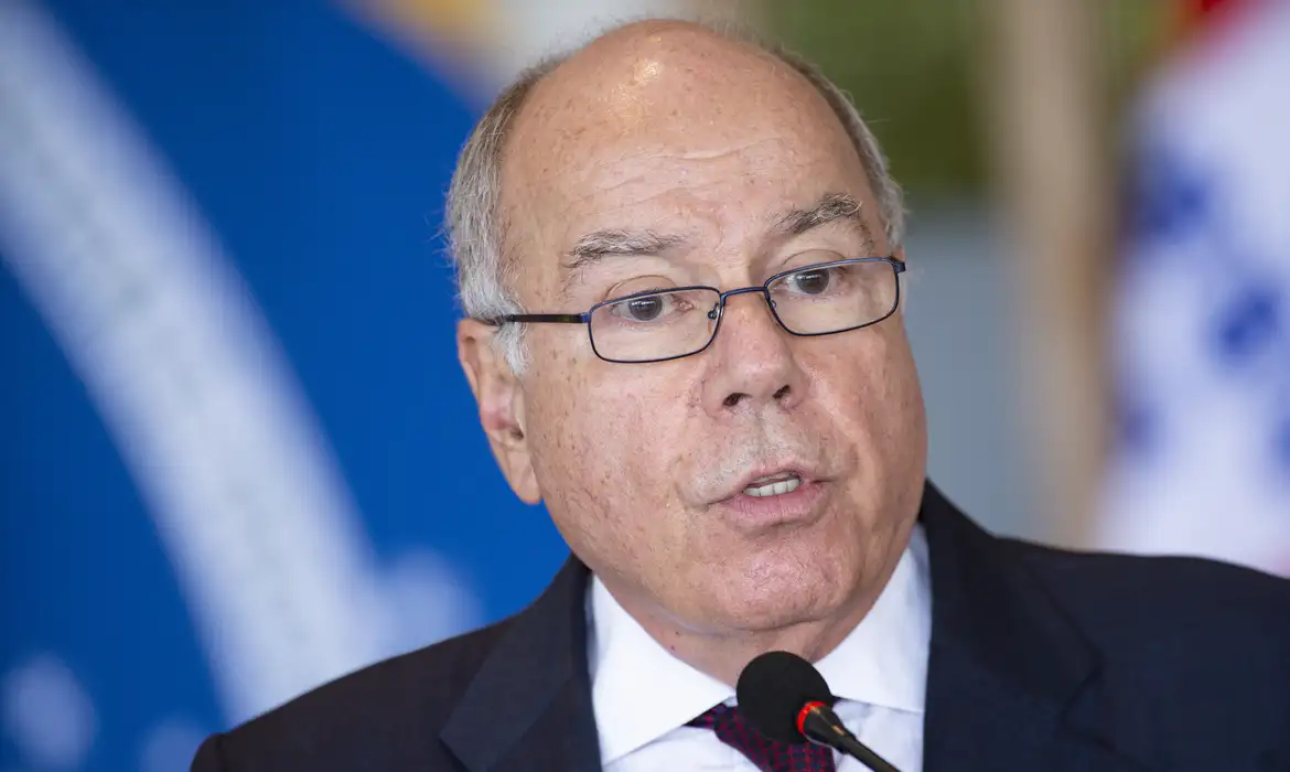 Vieira escala três diplomatas para reunião com Marco Rubio