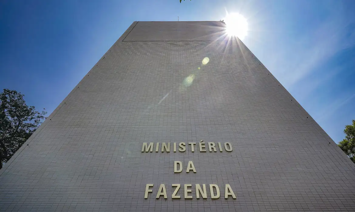 Sindicato de irmão de Lula teria burlado rastreio de R$ 1,2 bilhão, aponta COAF