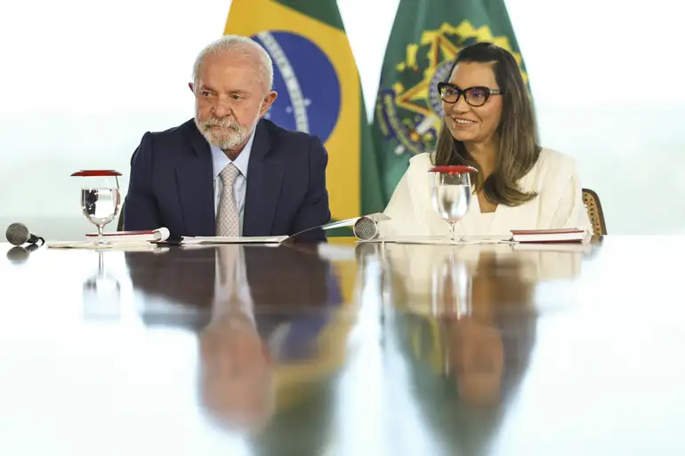 Janja representa Lula em evento em Roma após decreto que amplia apoio do Gabinete Presidencial
