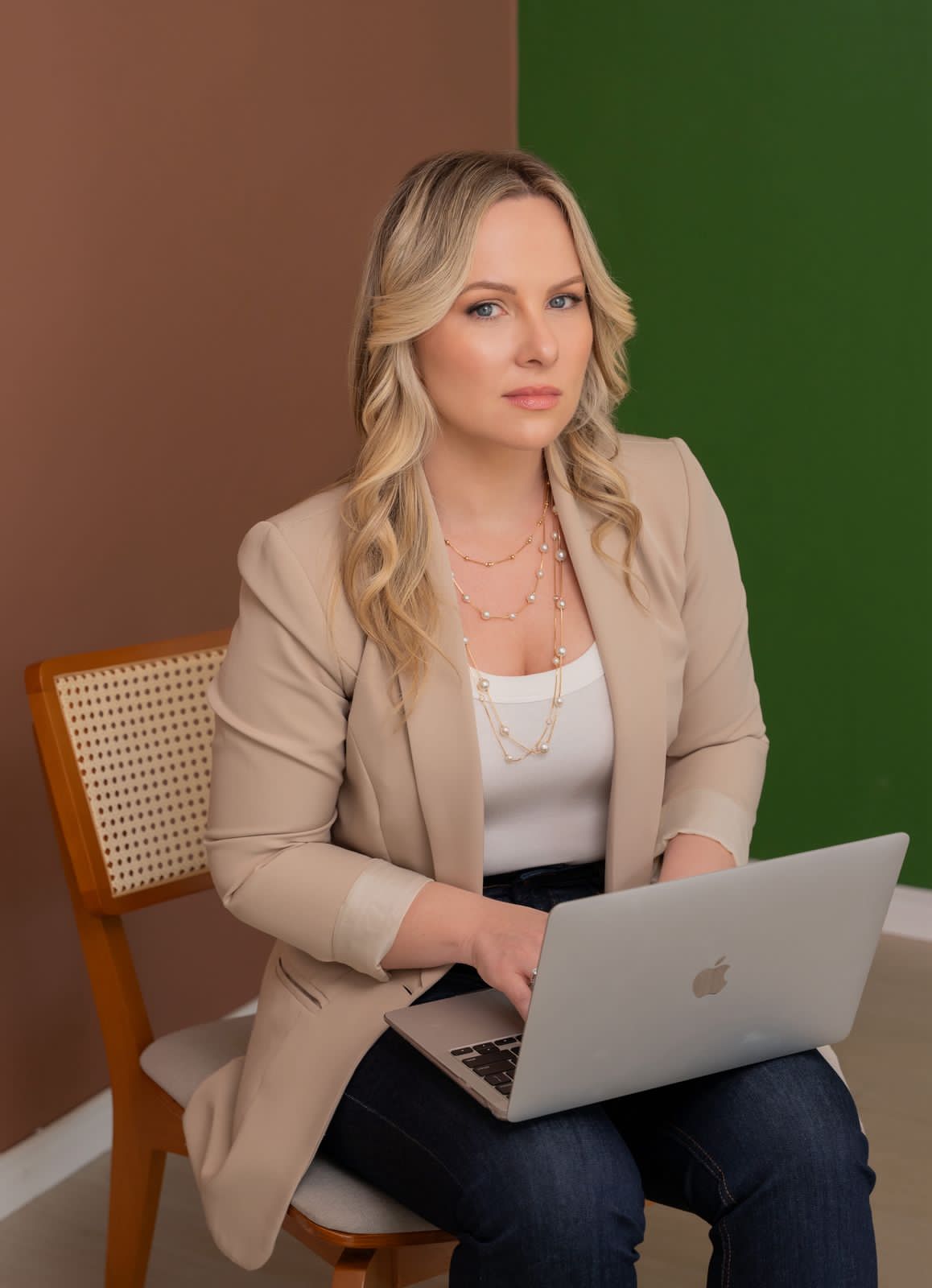 Registro de marca fica mais caro com nova tabela do INPI, mas empresa que registrou marca do  “Bradock Show” corta custos