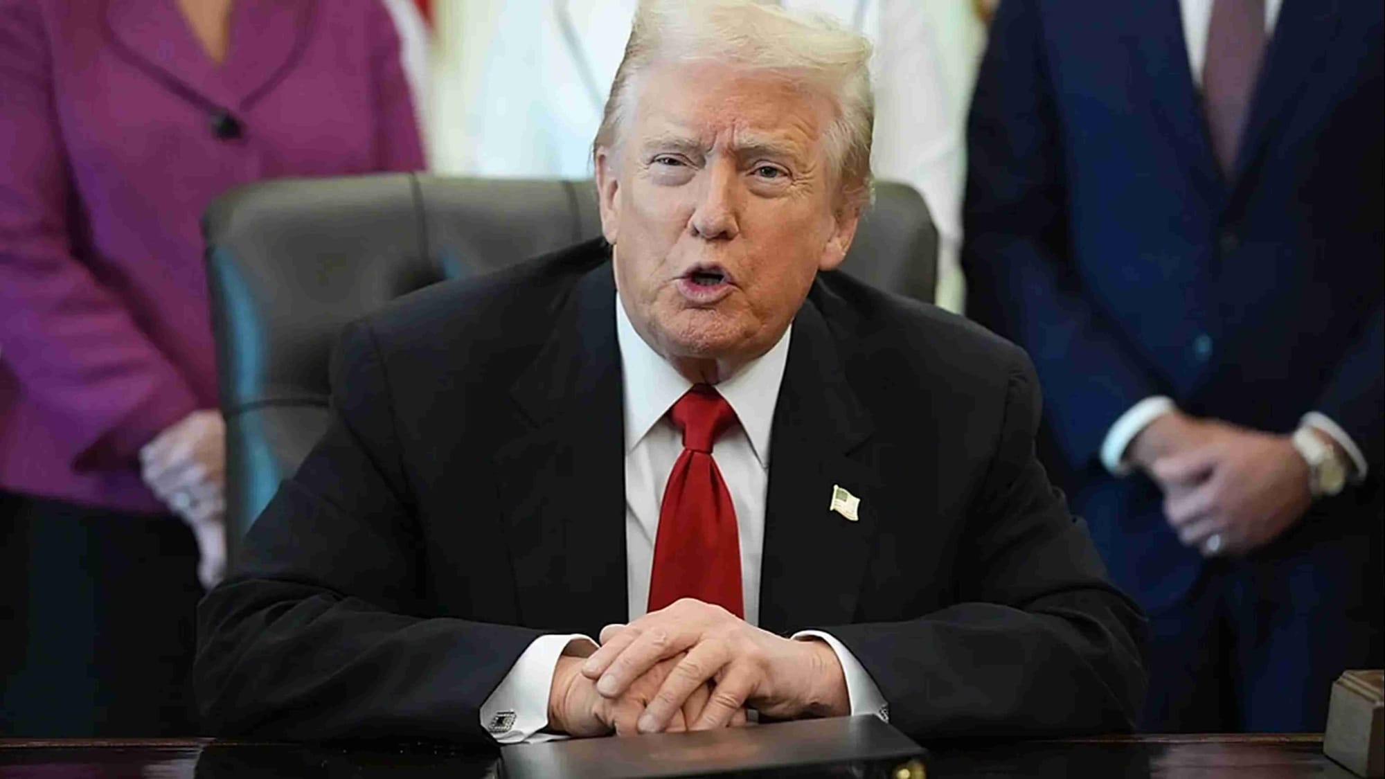 Trump concede perdão a aliados ligados a contestações de 2020